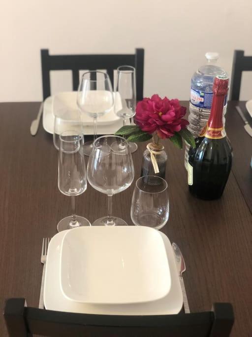 Superbe Appartement Tout Equipe, Le Nid D'Eva A Metz Gare, Parking Prive, Balcon, F2, 50M2, 3P Екстериор снимка