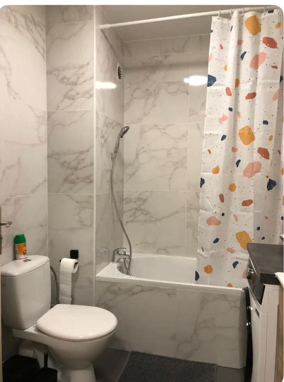 Superbe Appartement Tout Equipe, Le Nid D'Eva A Metz Gare, Parking Prive, Balcon, F2, 50M2, 3P Екстериор снимка